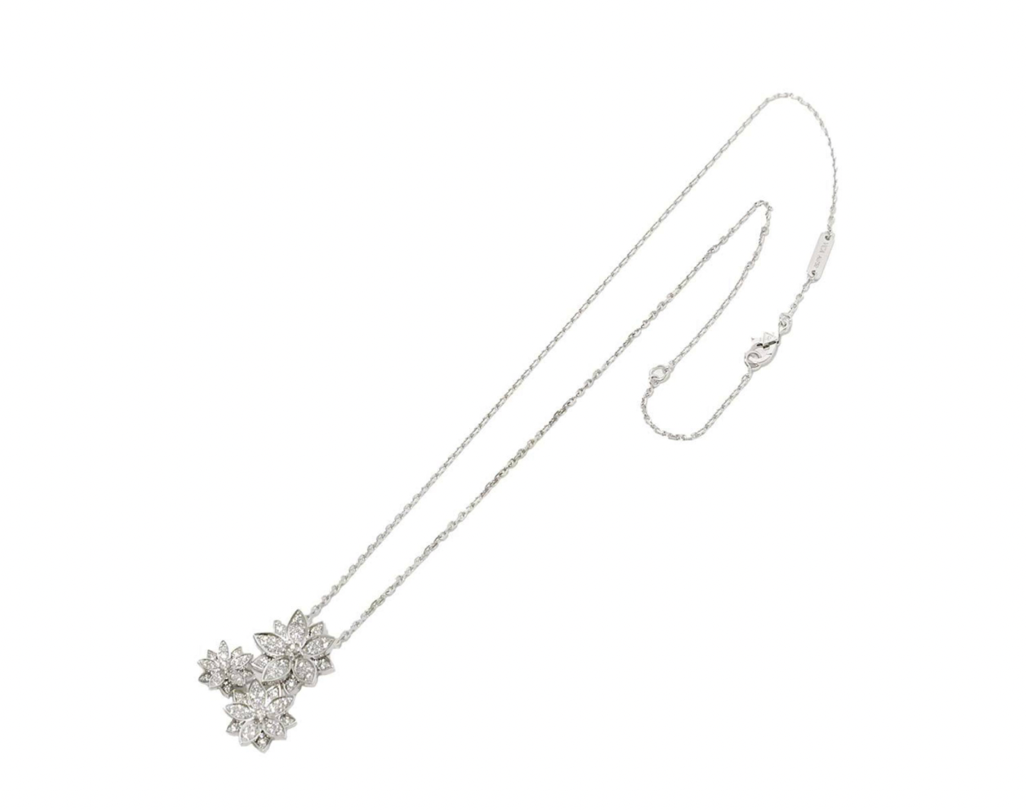 Pre-owned Lotus pendant from Van Cleef & Arpels with 3 flowers connected to the necklace chain