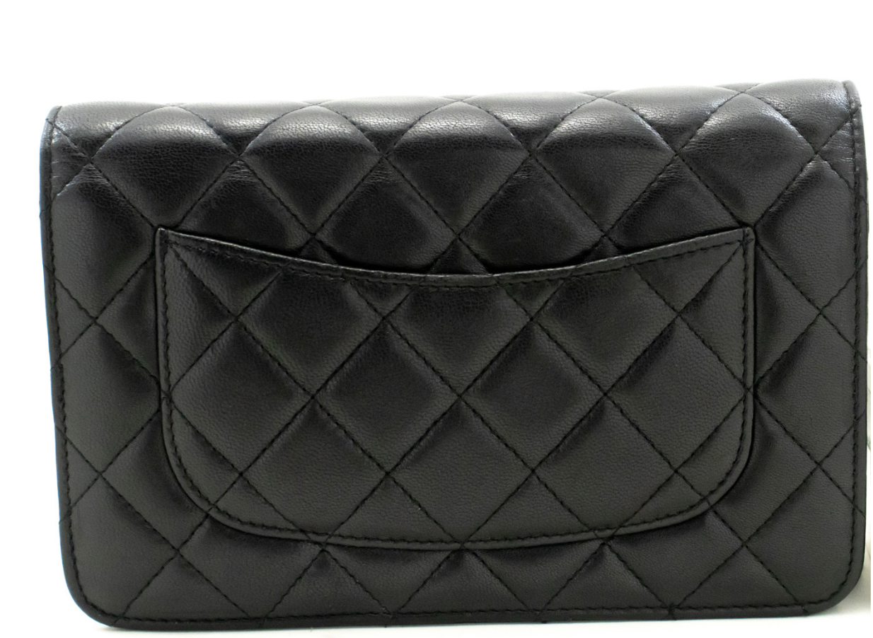 Pre-owned 2016 Quilted black colour Chanel Lambskin Classic CC Wallet on Chain