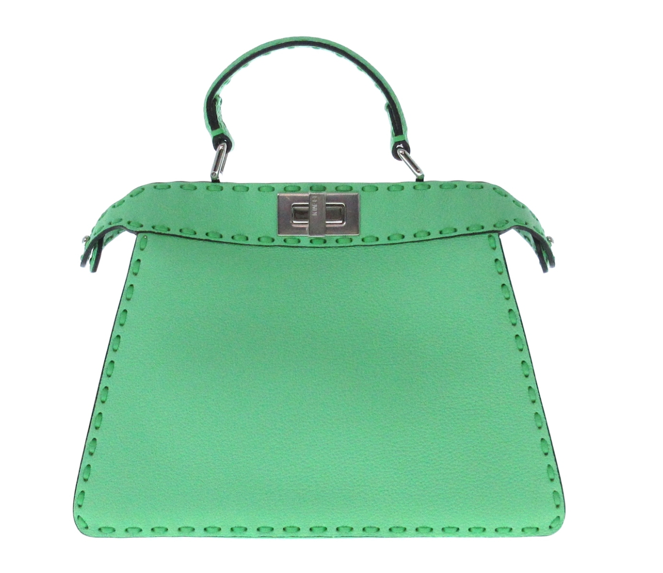 FENDI PEEKABOO SELLERIA en color verde acompañado de una correa larga