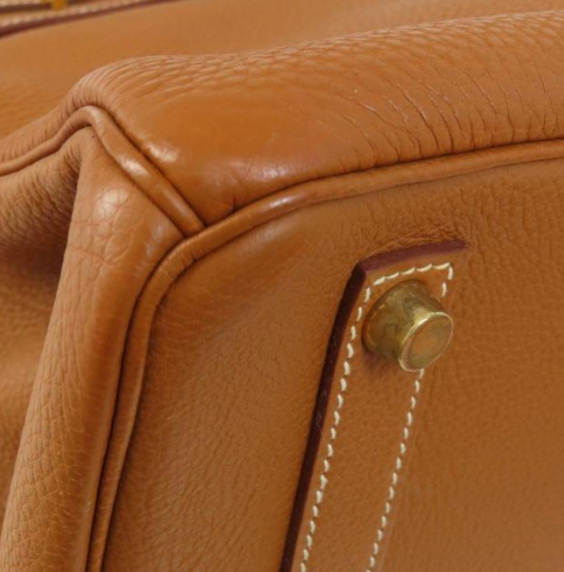 Pre-owned Hermes Birkin 35 handbag is made from Fauve Barenia Faubourg Togo leather with contrasting stitching and gold hardware