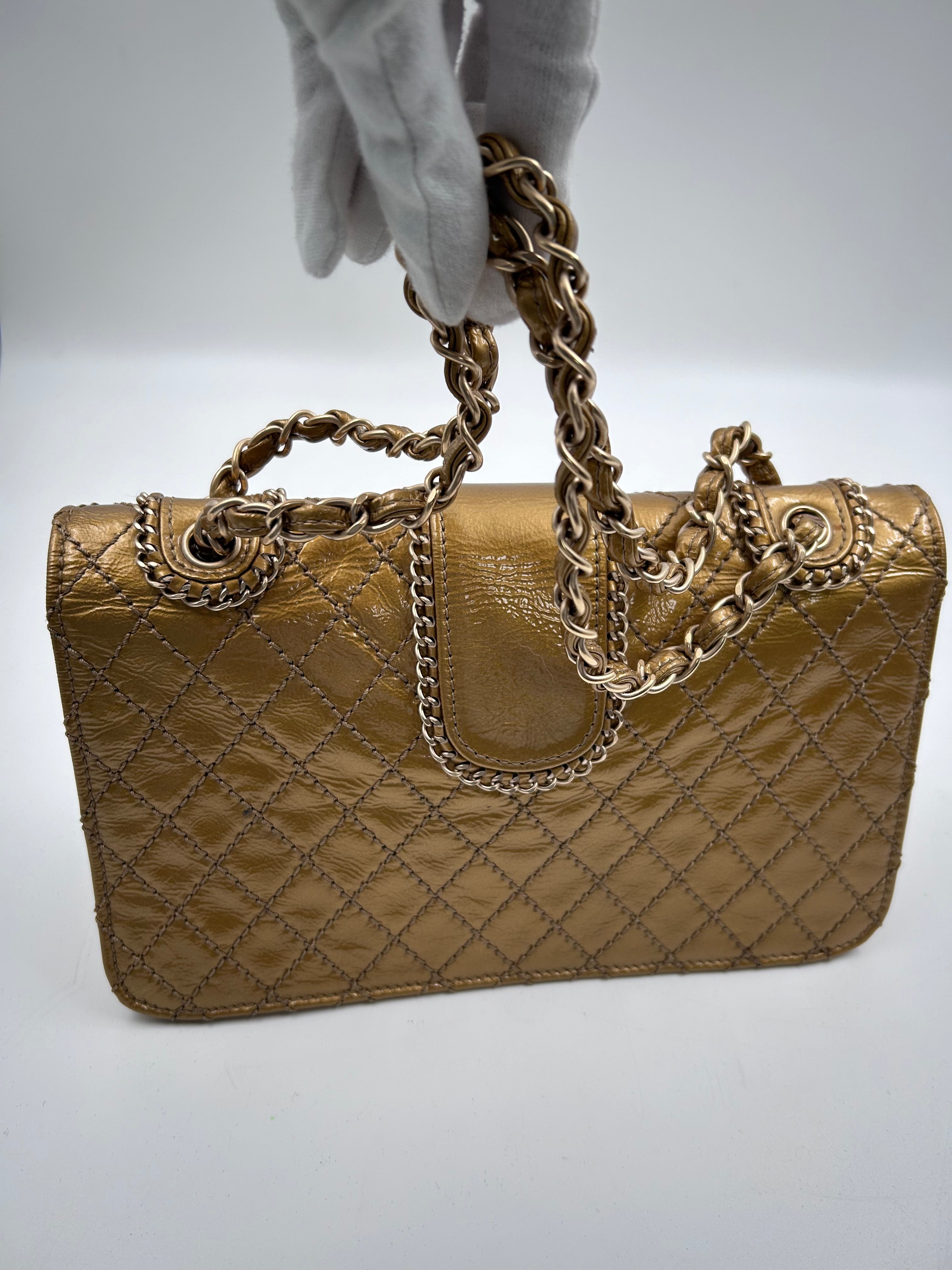 Pre-owned Chanel Madison Flap gold patent leather with quilted pattern & CC turn-lock on the front flap