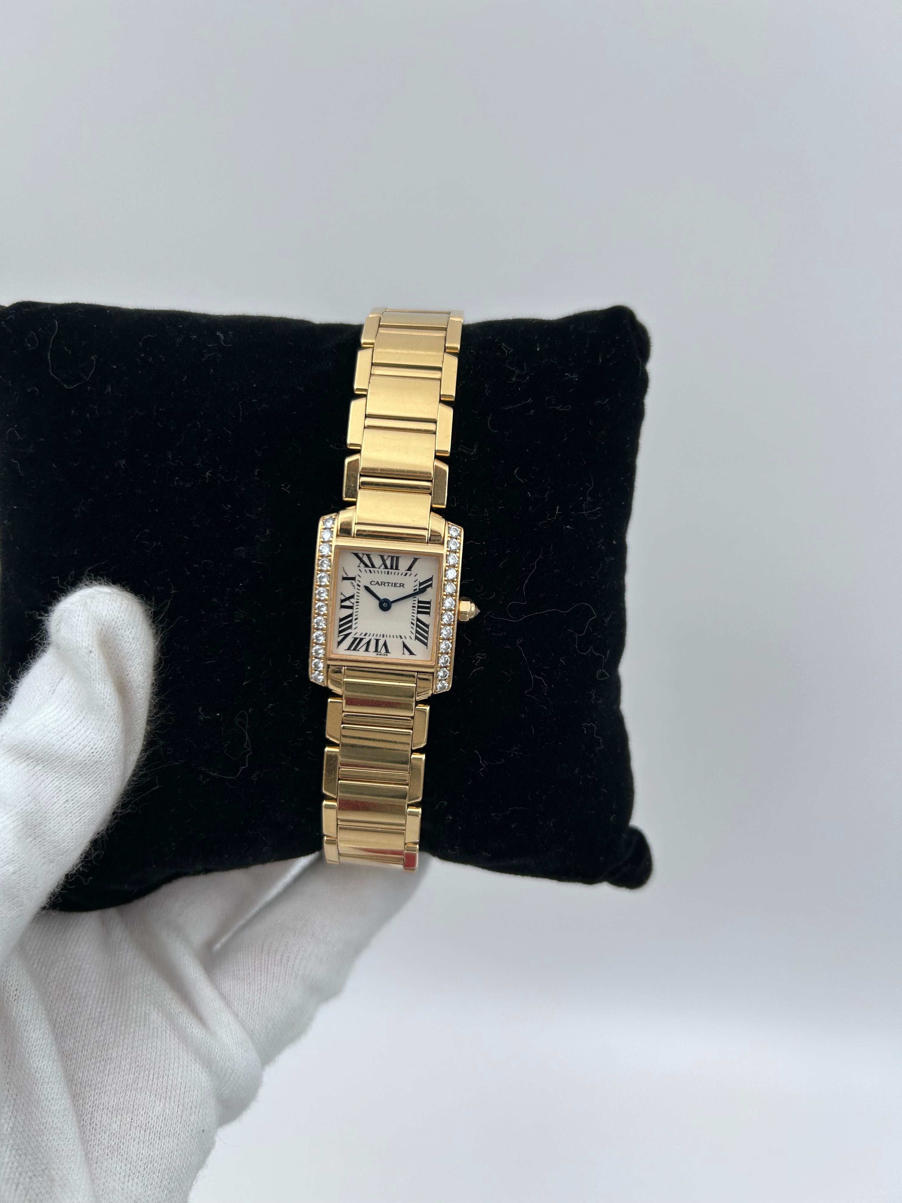 Pre-owned vintage Tank Française watch, small model in 18k yellow gold with diamond bezel