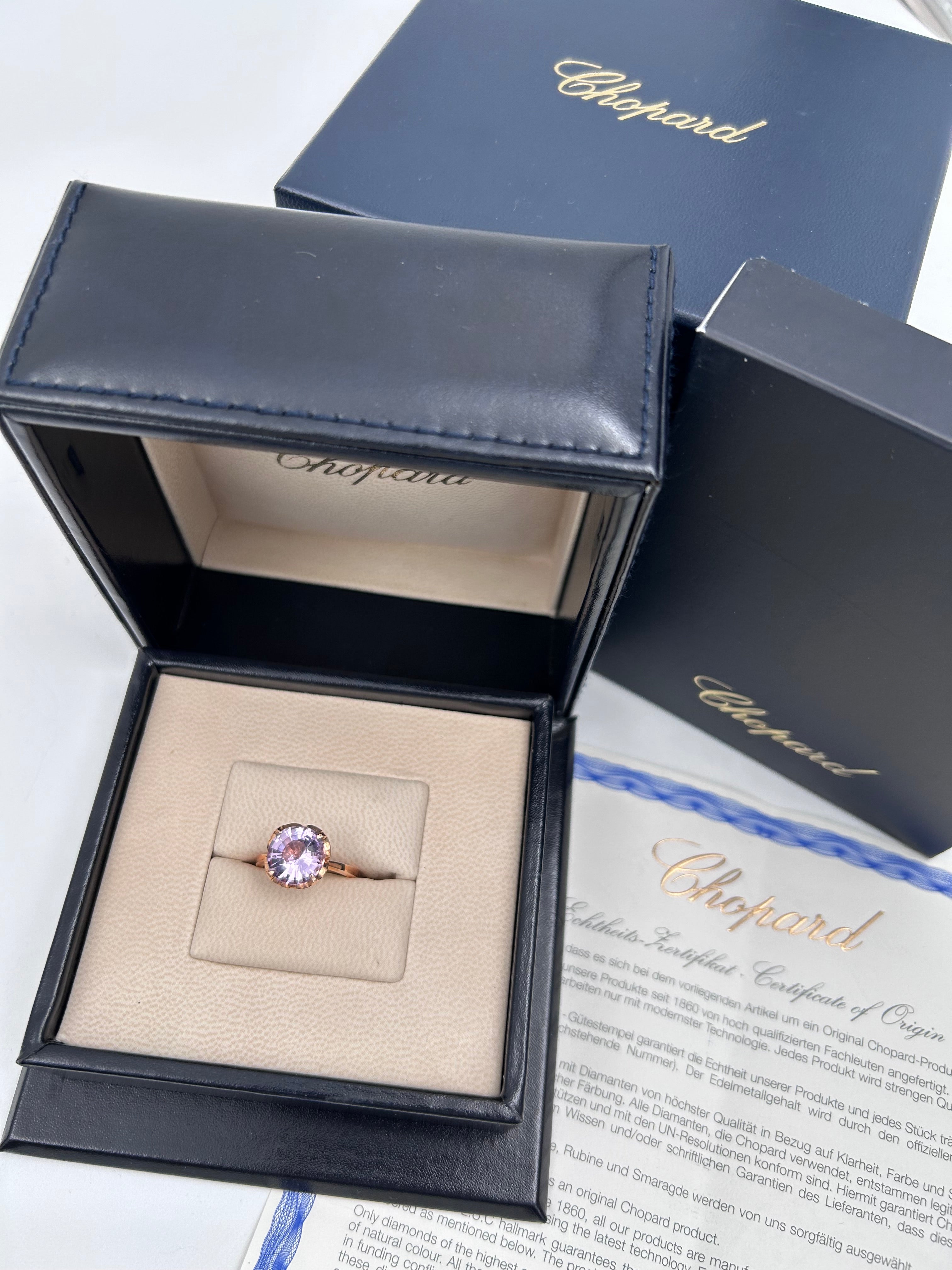 Pre-owned  ring from CHOPARD Imperiale collection made from 18k rose gold and amethyst