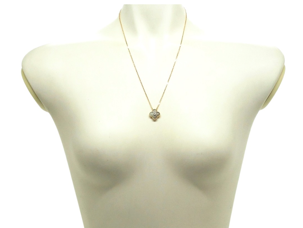 18k rose gold Van Cleef & Arpels Vintage Alhambra necklace