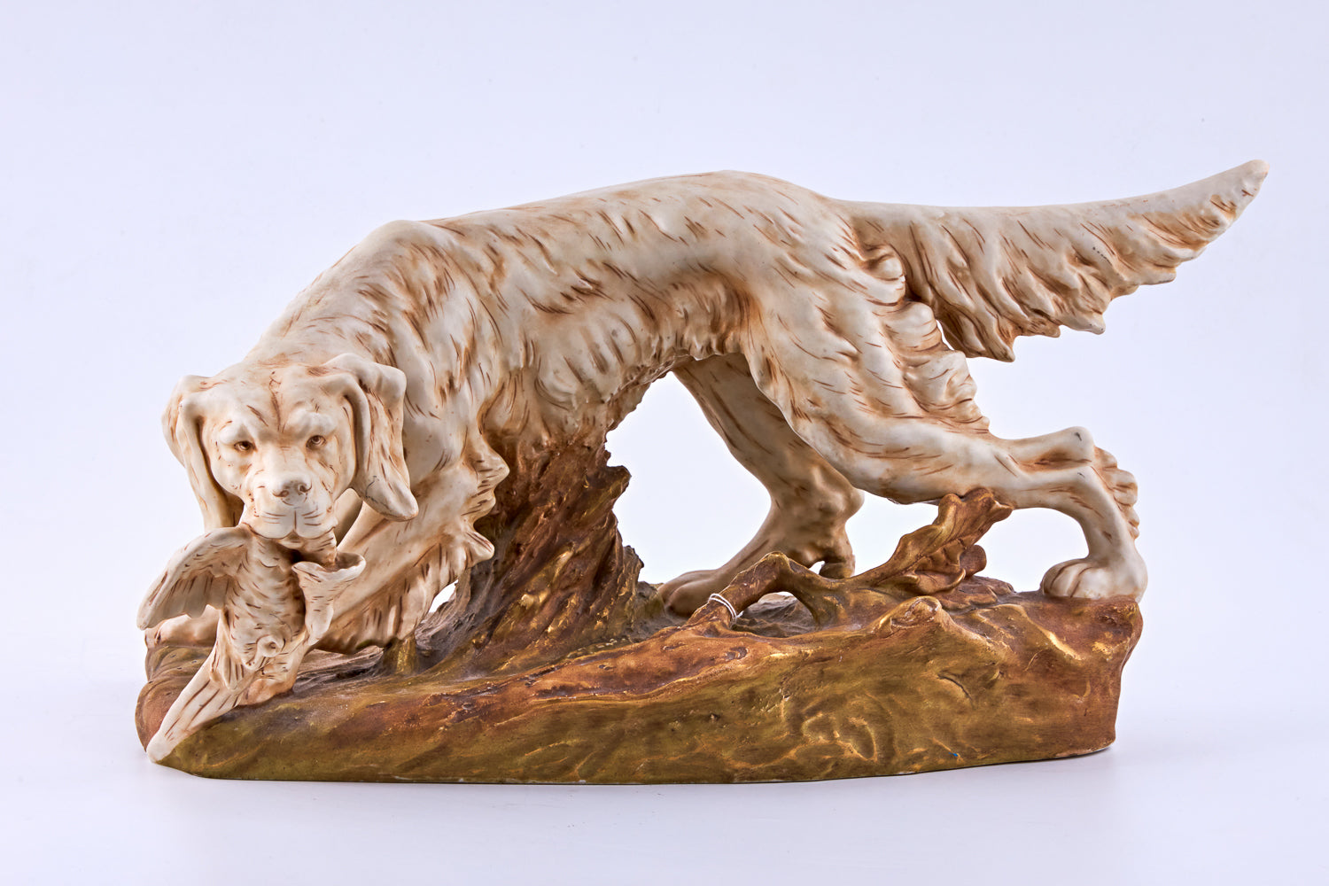 Royal Dux Bohemia Porcelain Figure of English Setter during hunting