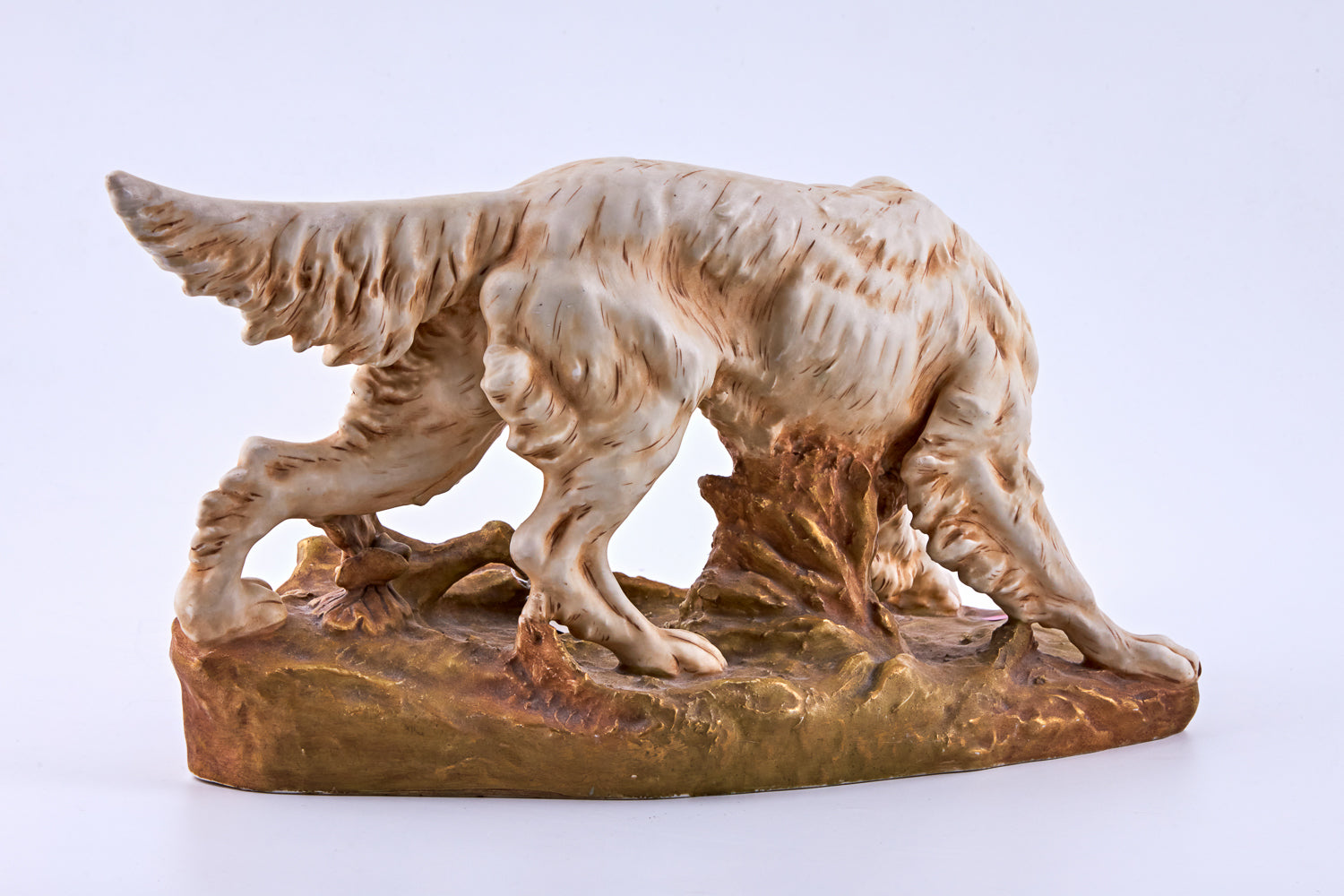 Royal Dux Bohemia Porcelain Figure of English Setter during hunting