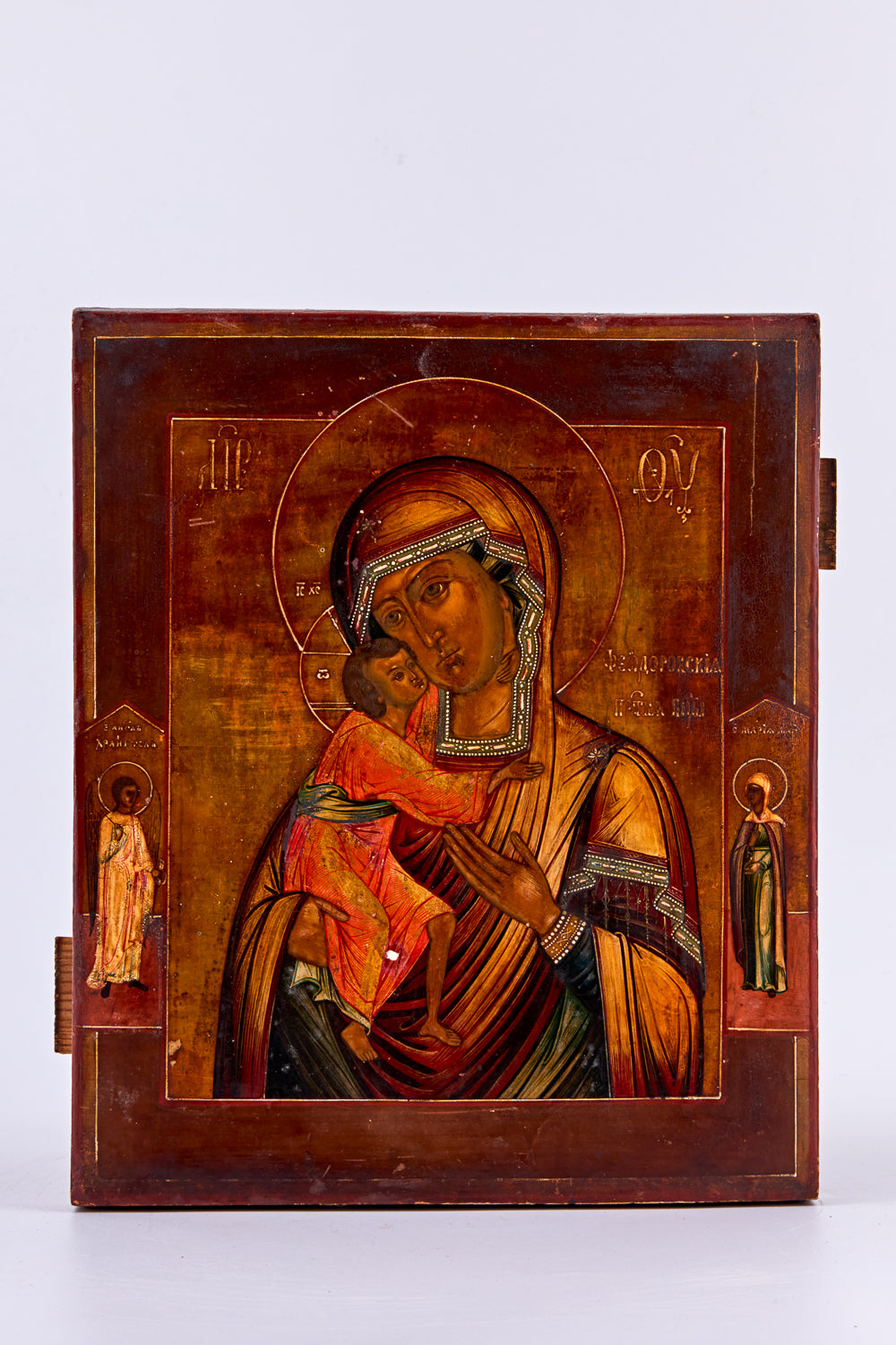 Icono en madera de abedul que representa a “Feodorskaya Madre de Dios”