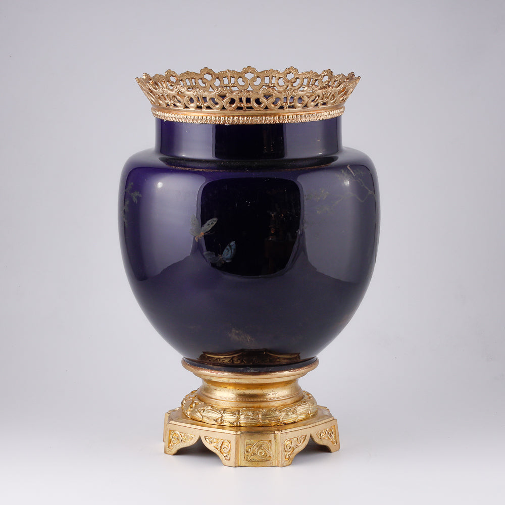 19th century porcelain flower pot with gilt bronze ornaments