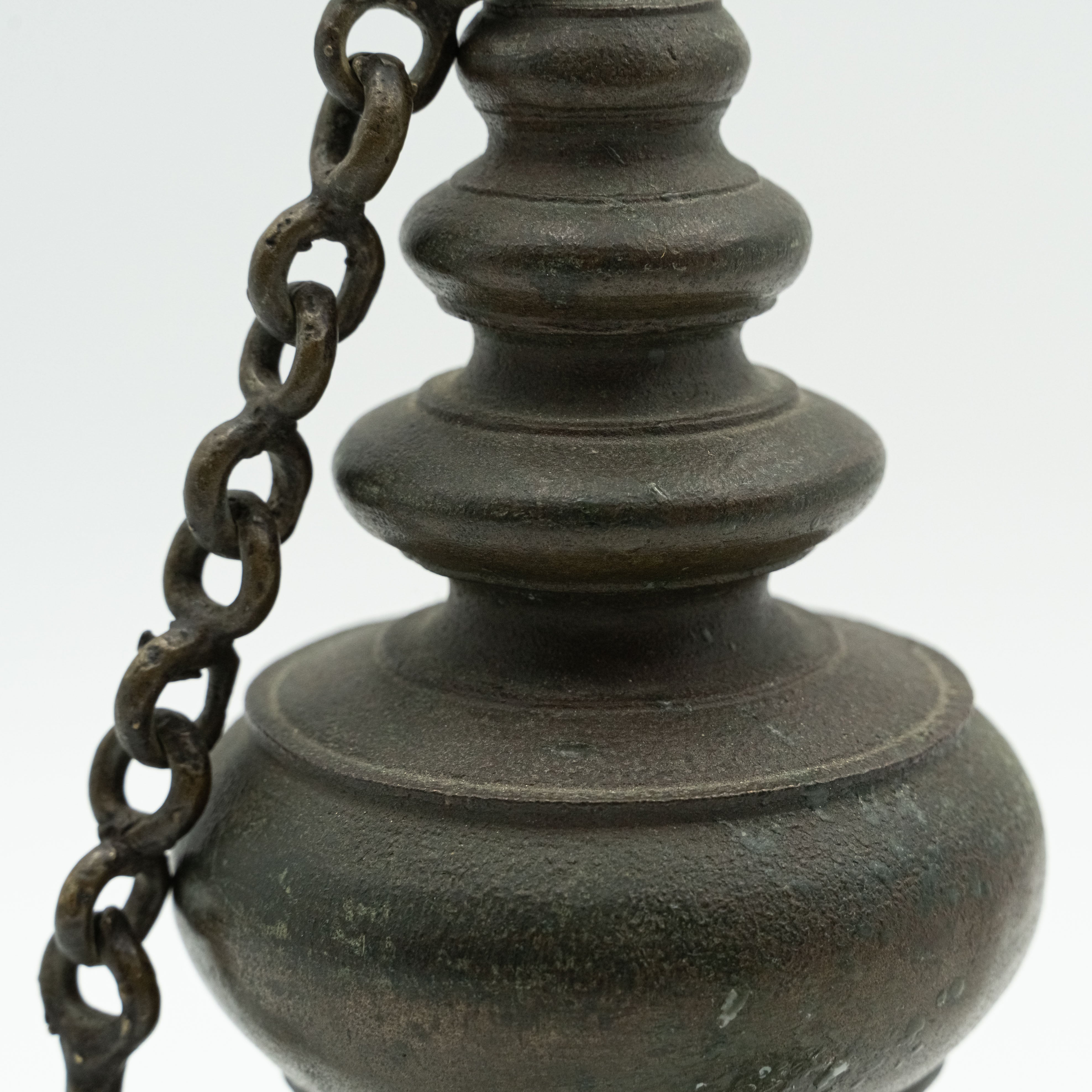 Lámpara colgante de aceite china antigua de bronce del siglo XIX