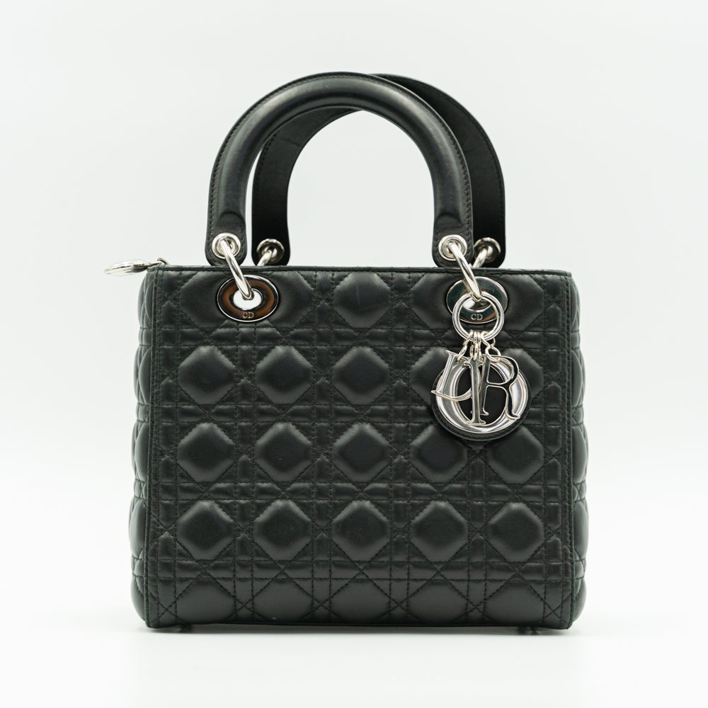 Bolso Lady Dior Totem mediano de piel de cordero negra