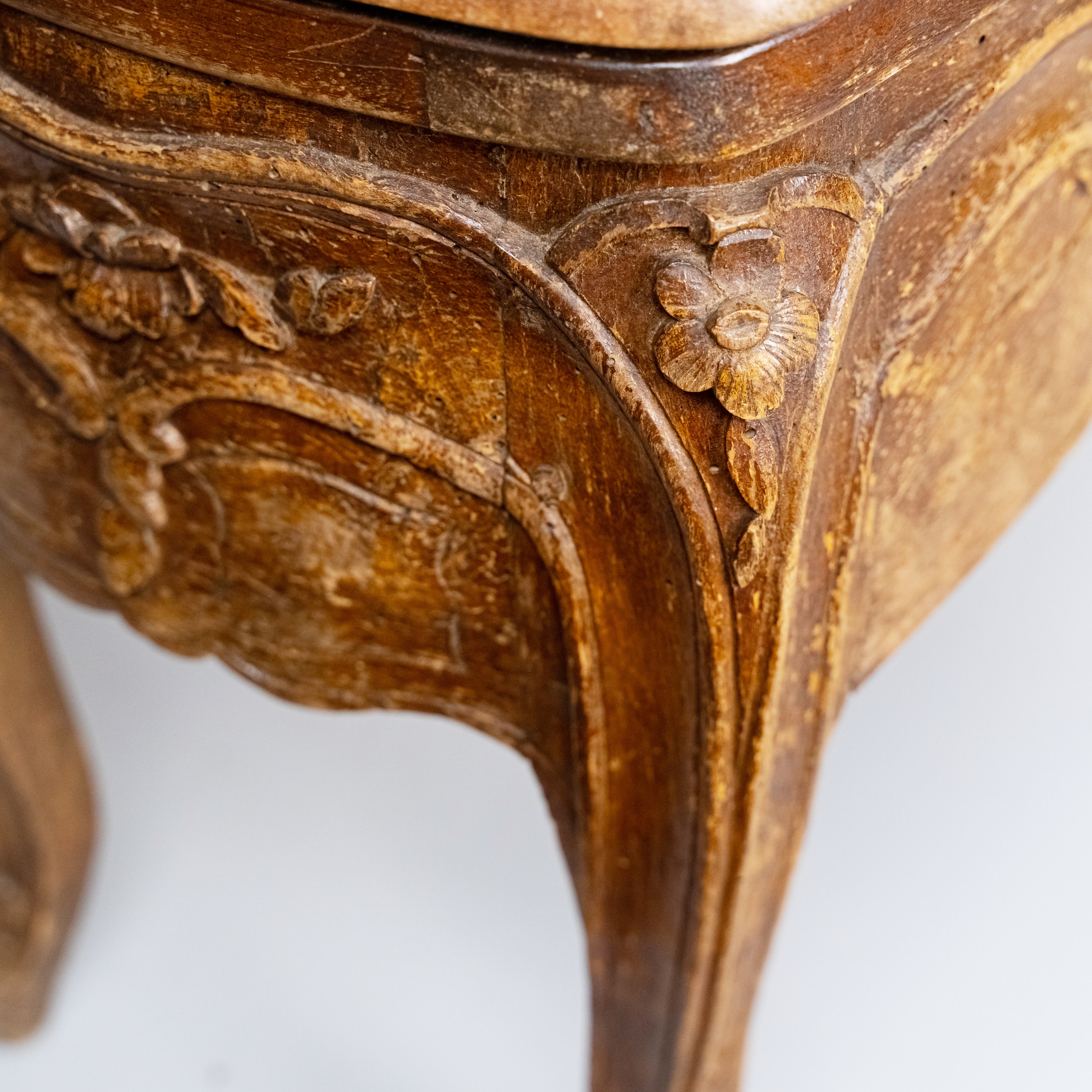 Exclusive and rare 19th-century bidet-chair decorated with floral ornaments with rattan weaving