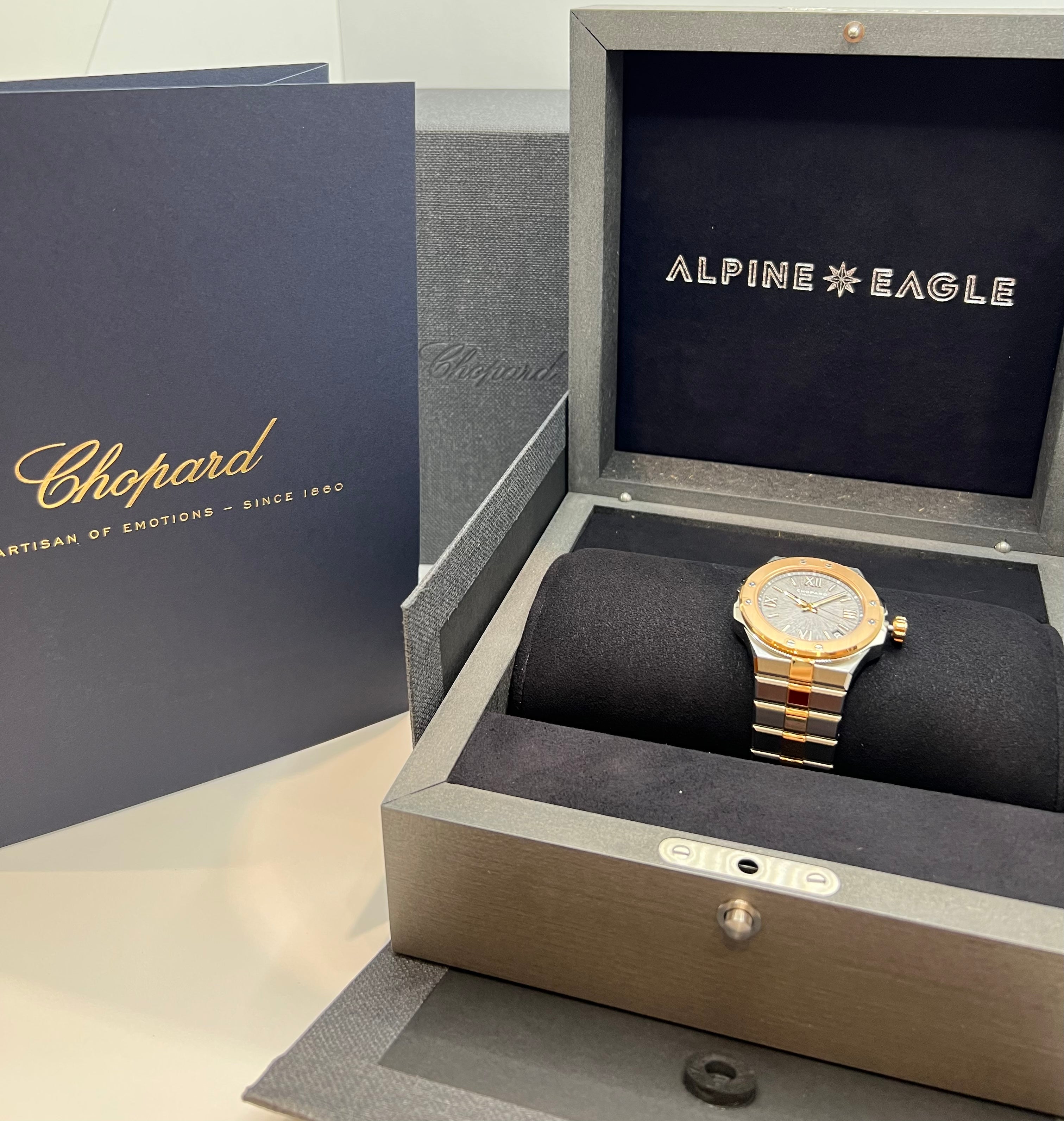 JUEGO COMPLETO RELOJ DE PULSERA PARA HOMBRE CHOPARD ALPINE EAGLE DE DOS TONOS 41 mm 