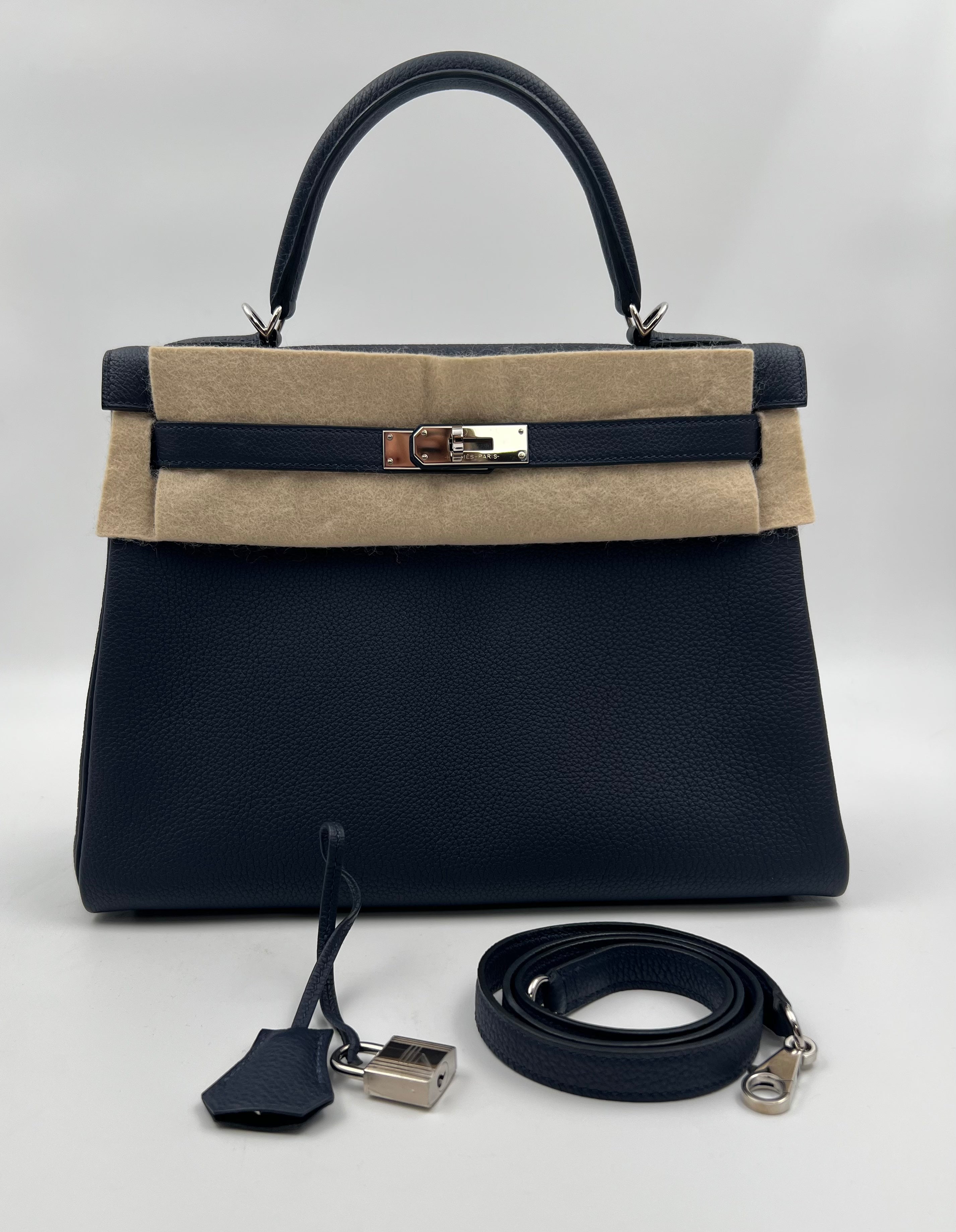 Juego completo de bolso de mano Hermes Kelly Retourne 32 de cuero Blue Nuit Togo